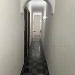Newly Refurbished 2 Privat bolig